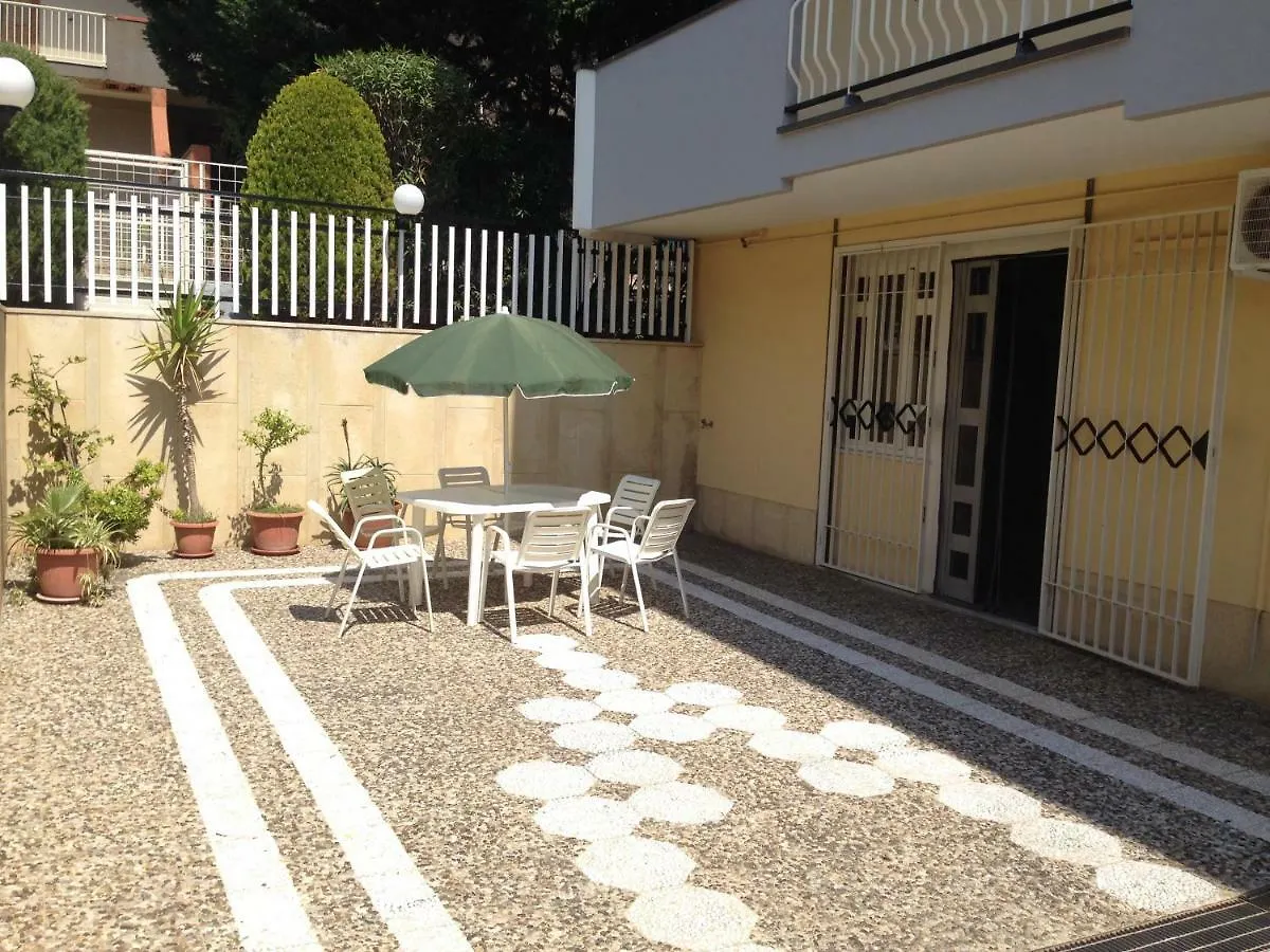 Villa Due Palme Avola 0*,